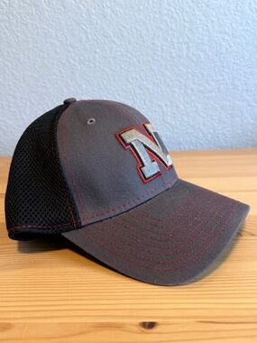 New Era Mesh Back Snapback Hat Gray Black Red Stitch “N” Logo